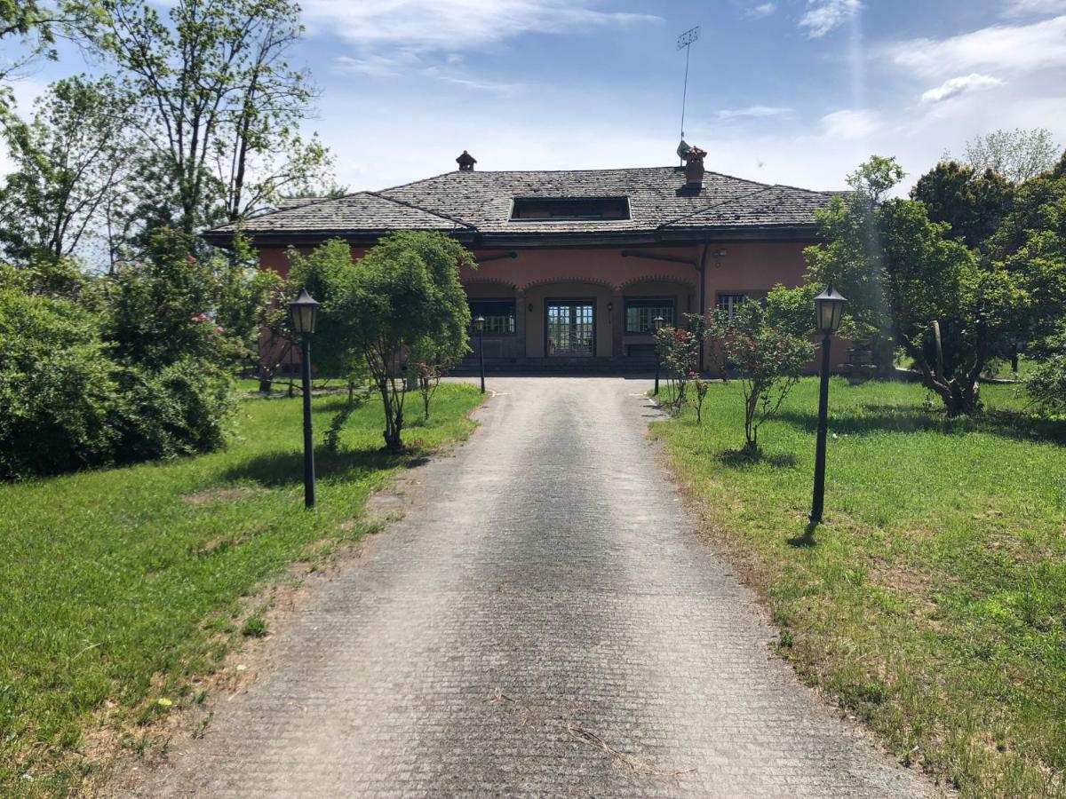 Villa Bonelli Bed & Fest Savigliano Kültér fotó